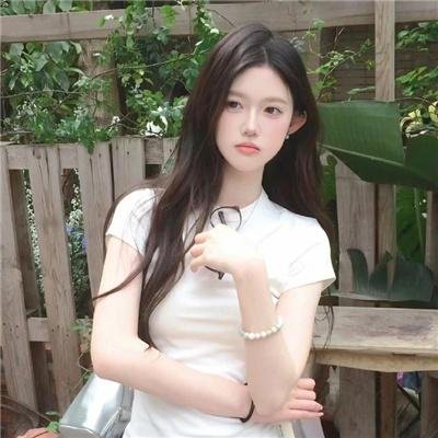 珊珊小传